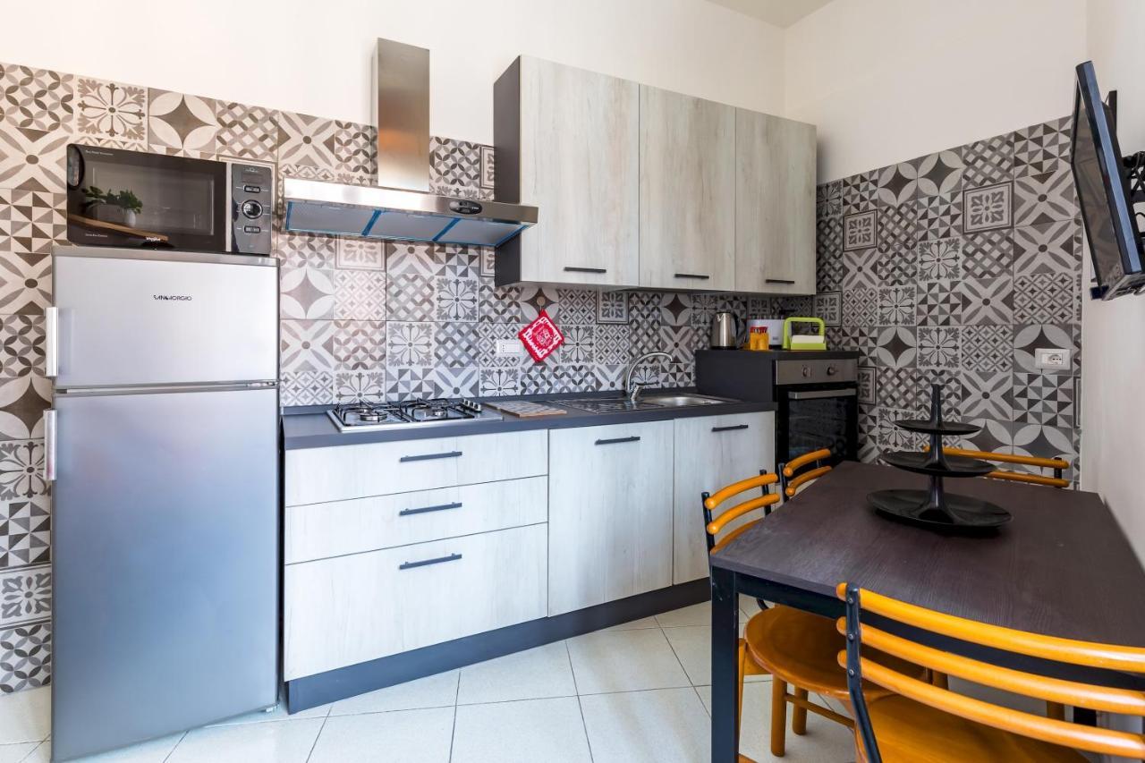 Rione Emanuele III - 4 bedroom apartment Napoli Esterno foto