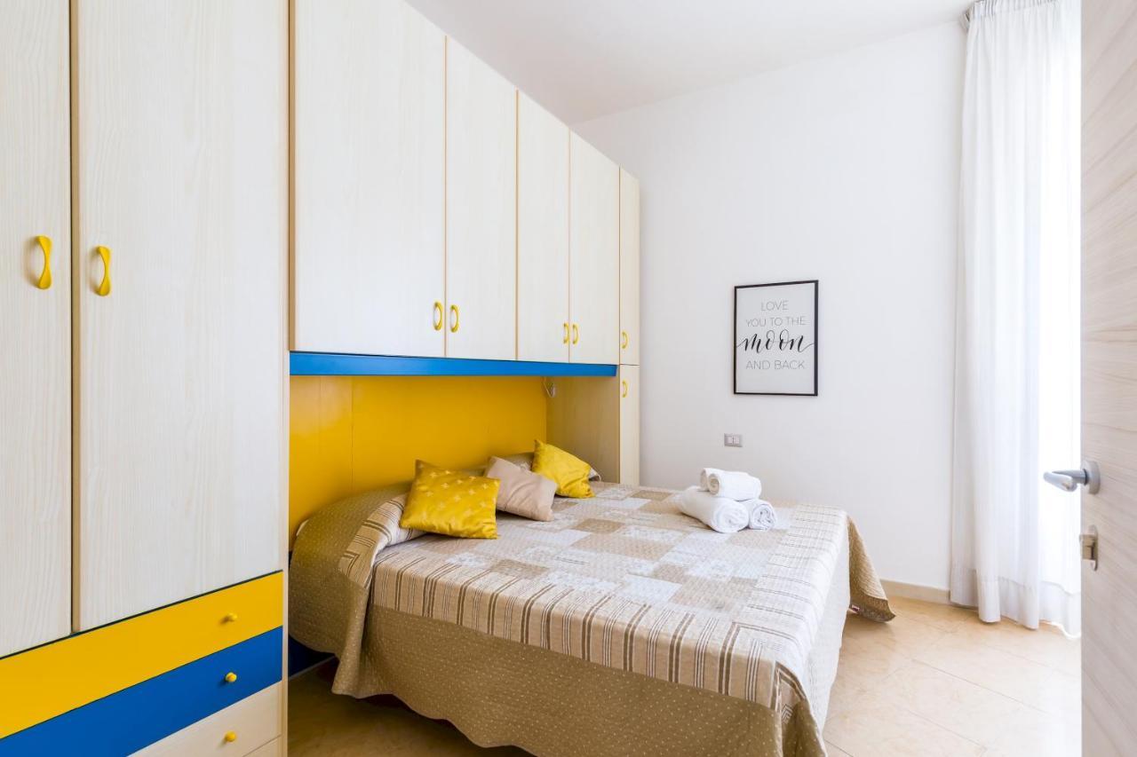 Rione Emanuele III - 4 bedroom apartment Napoli Esterno foto